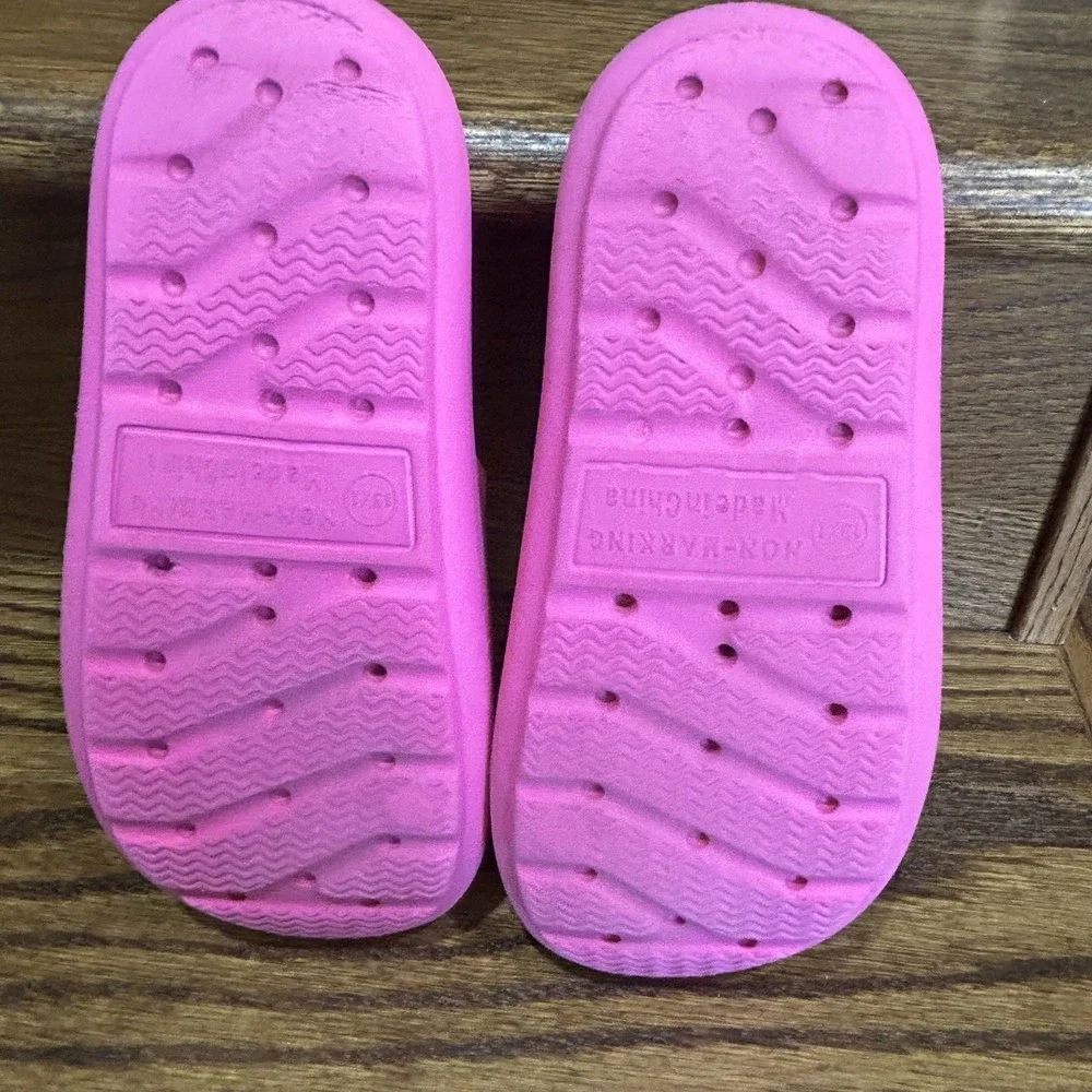 Hello Kitty Sanrio Youth Slide Sandals Pink 13/1 Kids Lightweight Comfort Slides